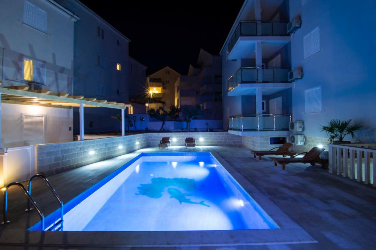 Apartments Sara โบล ภายนอก รูปภาพ